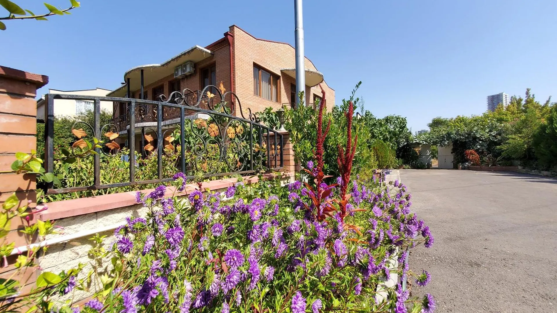 West Hotel Тбилиси