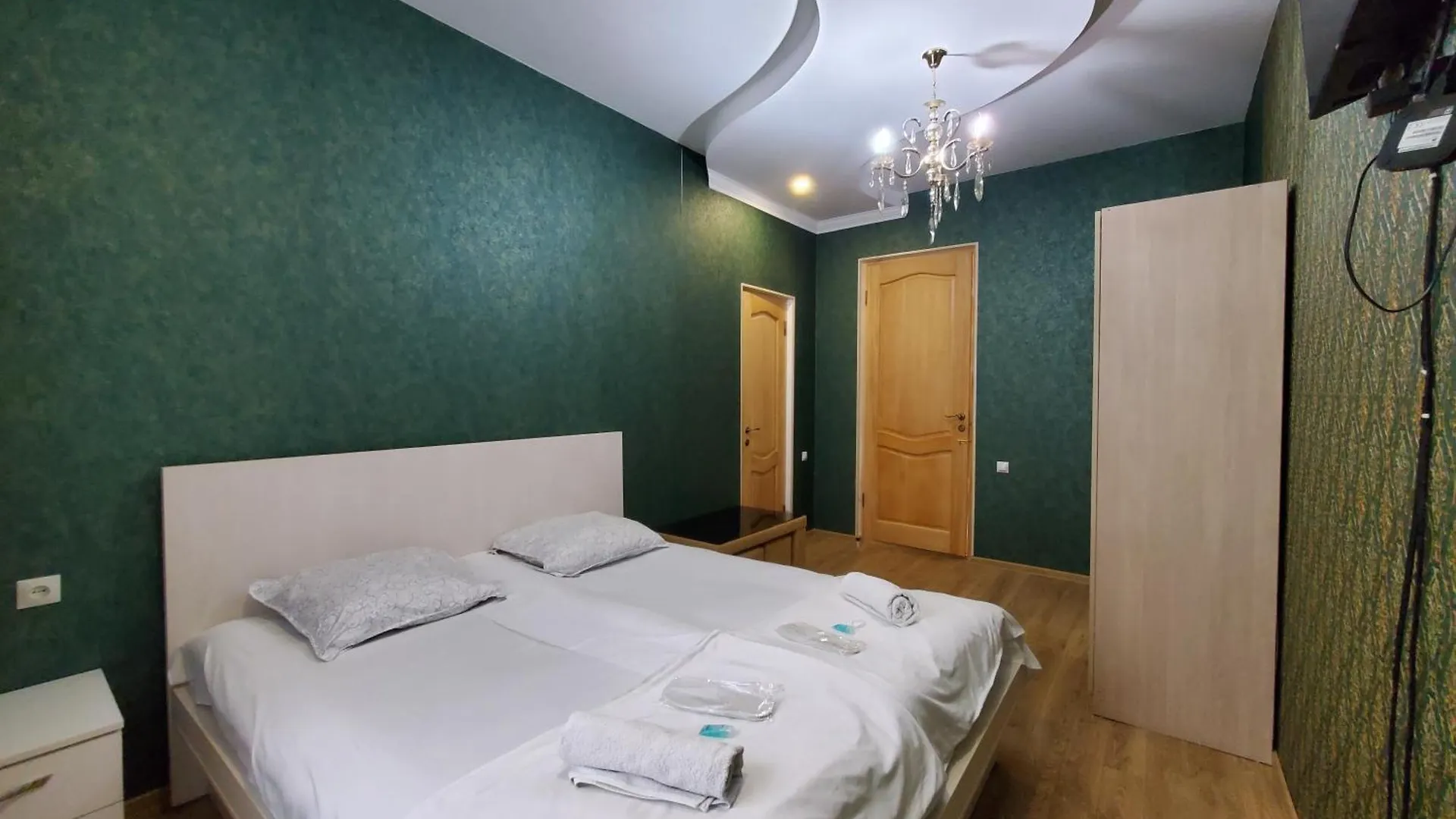 West Hotel Тбилиси 3*,  Грузия